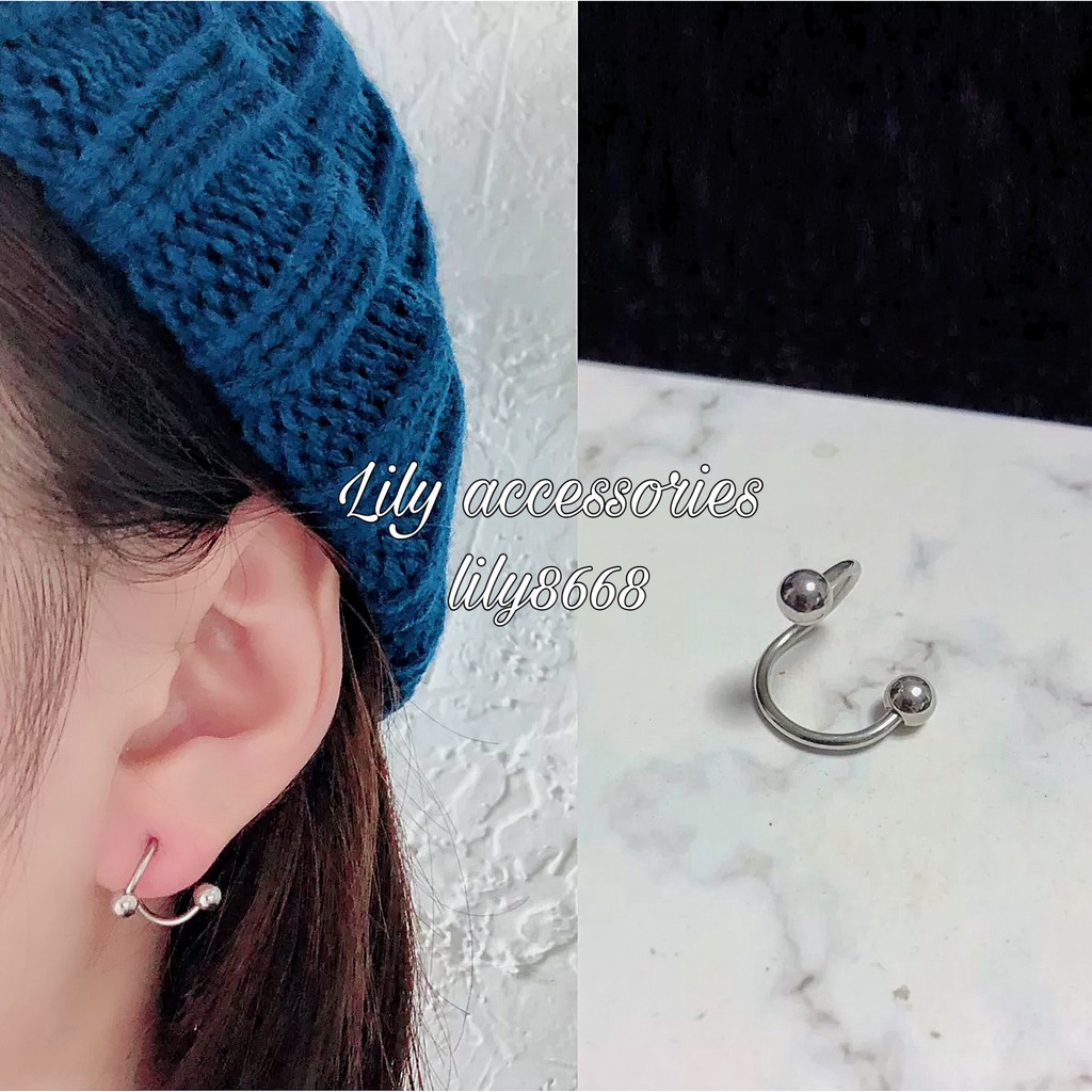 Twisted Earring khuyên tai titan xoắn phối bi không gỉ không đen không dị ứng nam nữ