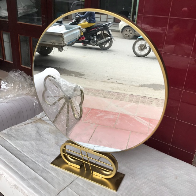 Gương bàn trang điểm
