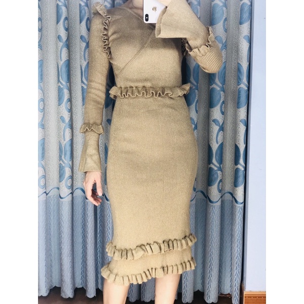 Đầm len nude