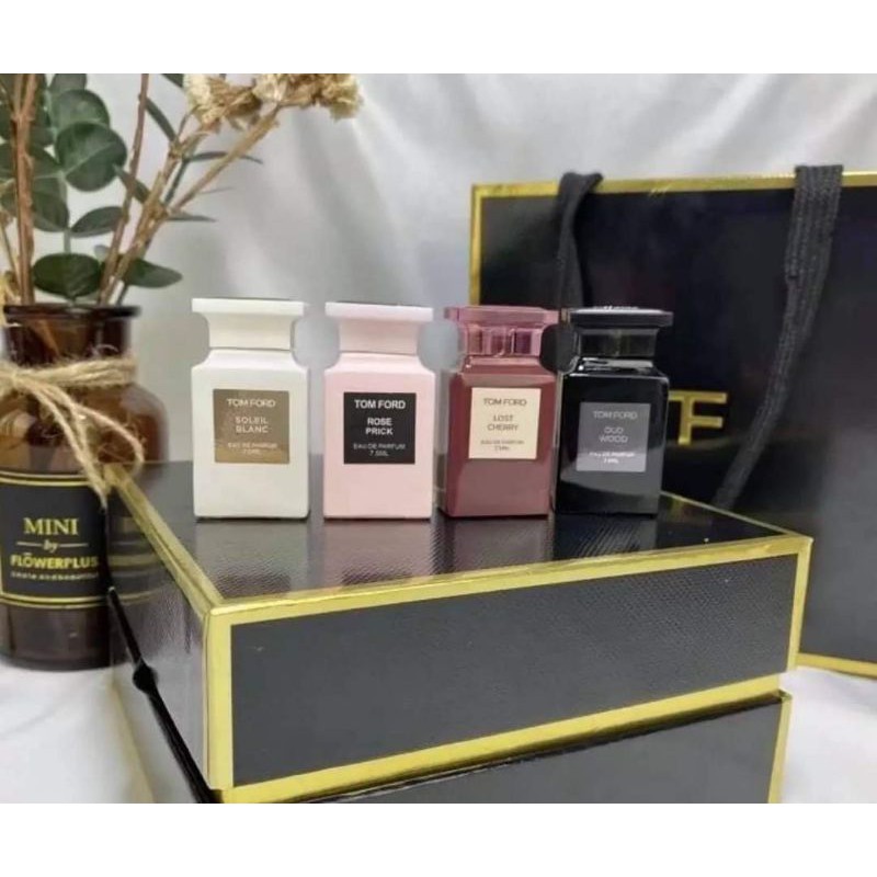 [HÀNG HIẾM]SET NƯỚC HOA TOMFORD MINI 7.5ML🍒 HÀNG CHUẨN-4 MÙI XUẤT SẮC | BigBuy360 - bigbuy360.vn