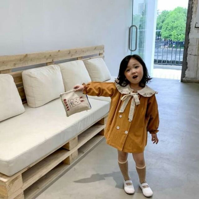Đầm suông nơ cổ sen cho bé