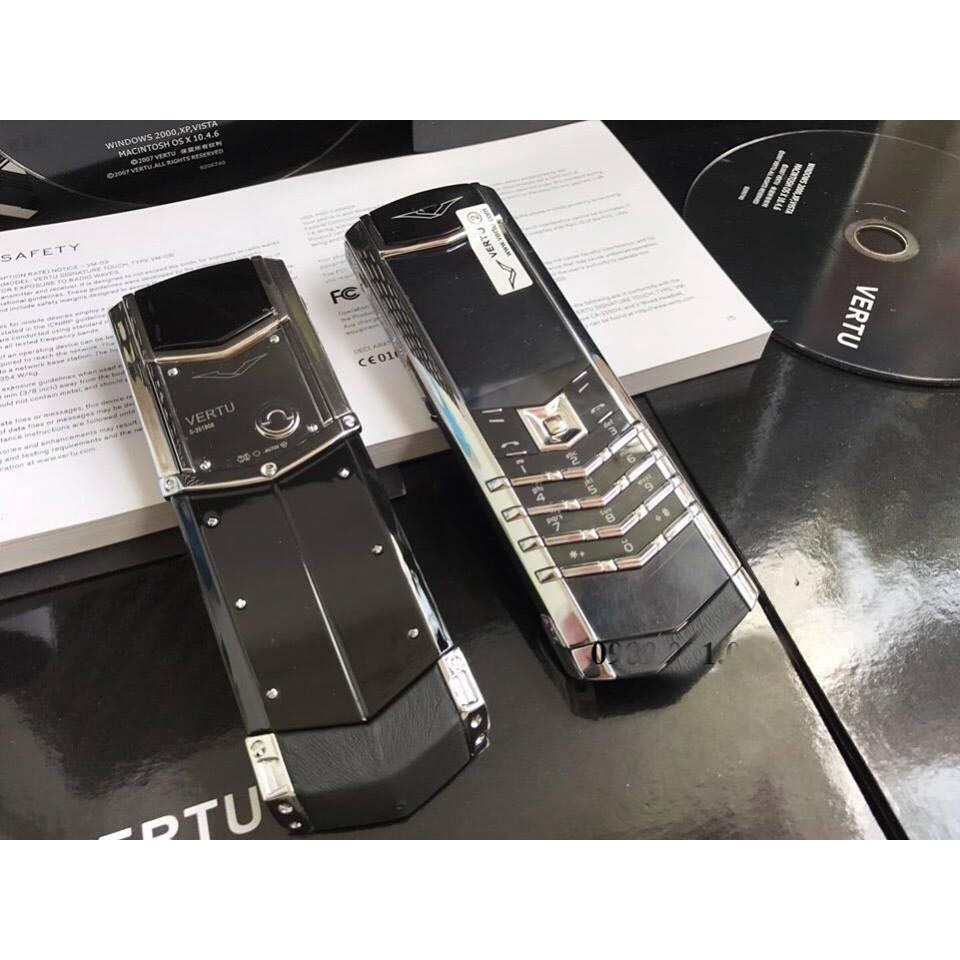 Điện thoại 2sim độc vtu k8 lưng đá đen vàng