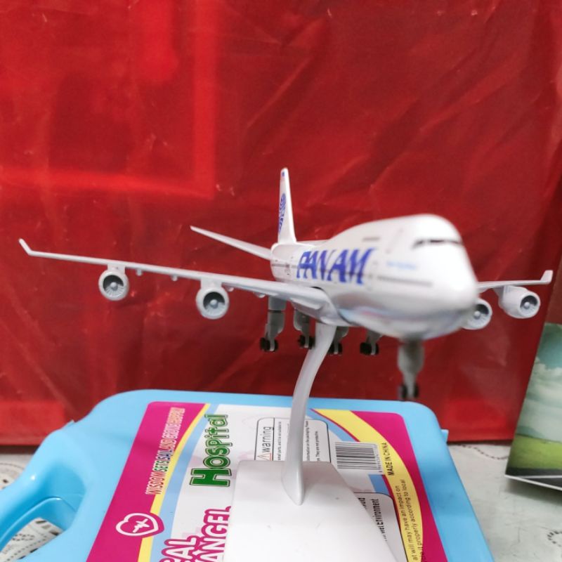Mô hình máy bay PAN AM kim loại 20cm
