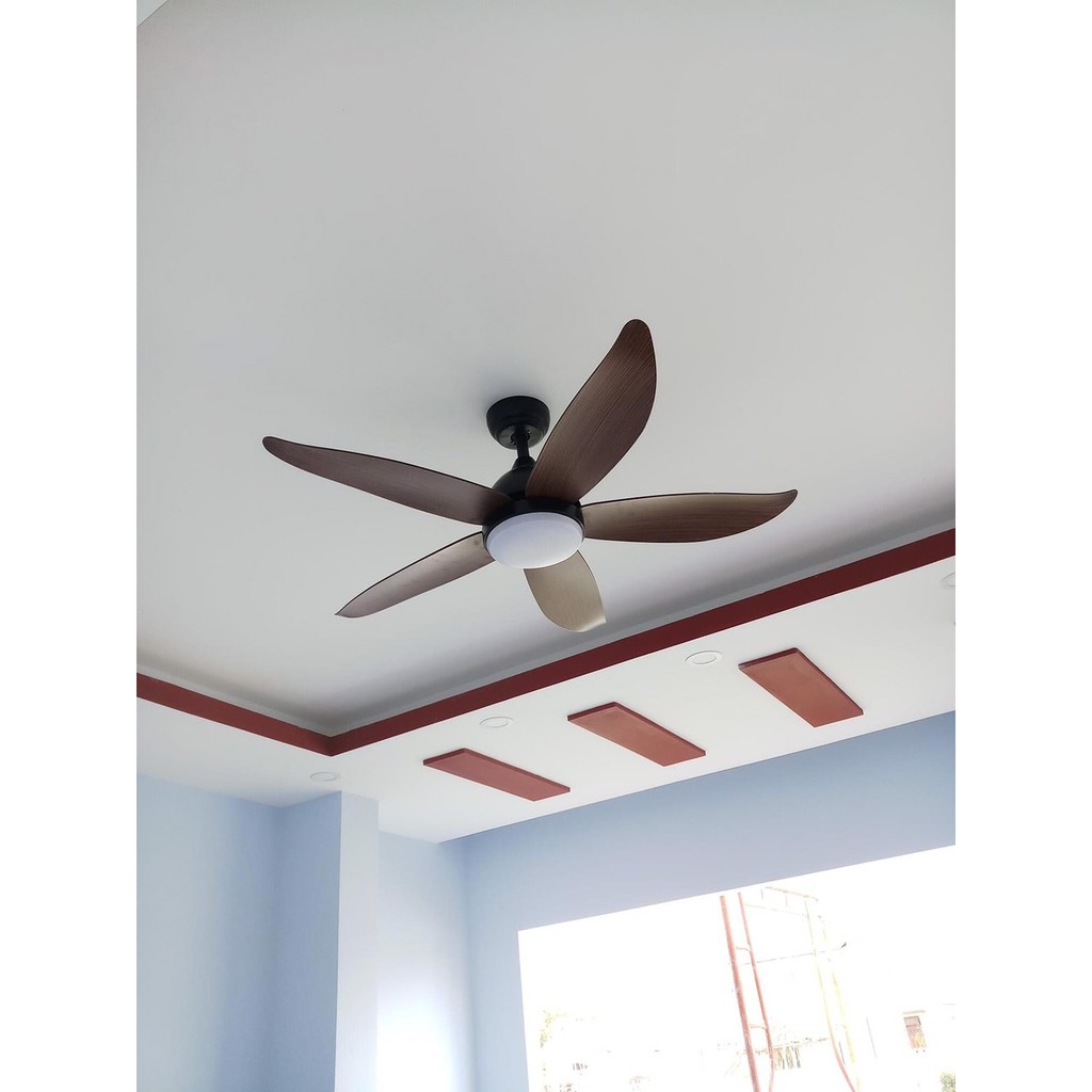 QUẠT TRẦN ĐÈN MẪU MỚI HIỆN ĐẠI, ĐỘNG CƠ DC SIÊU TIẾT KIỆM ĐIỆN,ĐÈN LED 3 CHẾ ĐỘ ÁNH SÁNG,ĐẢO CHIỀU HÚT ẨM