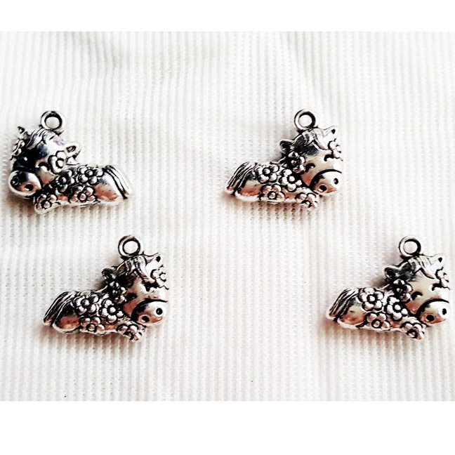 Ngựa treo Handmade 25k = 50gr [ giá sỉ nguyên liệu vòng handmade ]