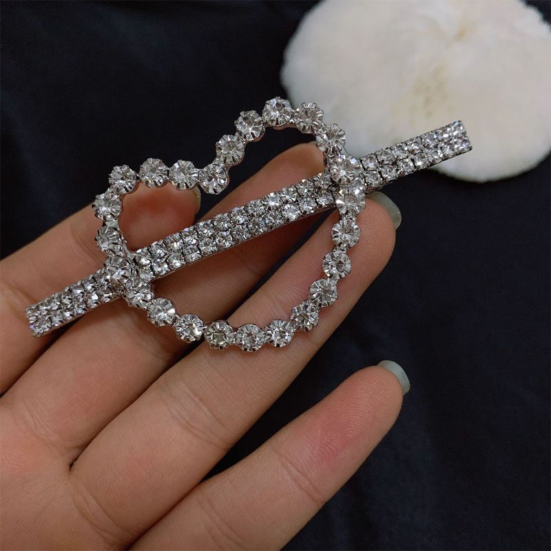 Kẹp Tóc Đính Đá Hình Trái Tim Ngọt Ngào Cho Cô Dâu