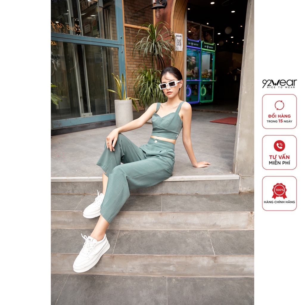 Áo 2 dây croptop 92WEAR, thiết kế độc đáo, sành điệu ABA2402