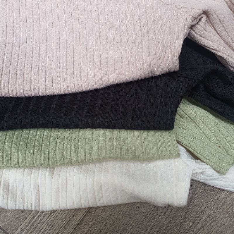 Áo Croptop Ulazzang Xẻ Cổ Chất Gân Đũa Xịn LaCa, Áo Kiểu Cổ V Nữ C5-1 | BigBuy360 - bigbuy360.vn