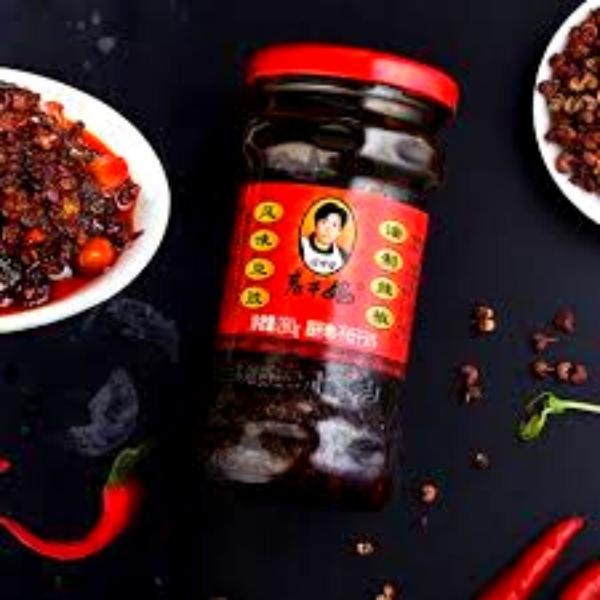 Ớt Chưng Dầu Tàu Xì Laoganma 280gr - Hình thật