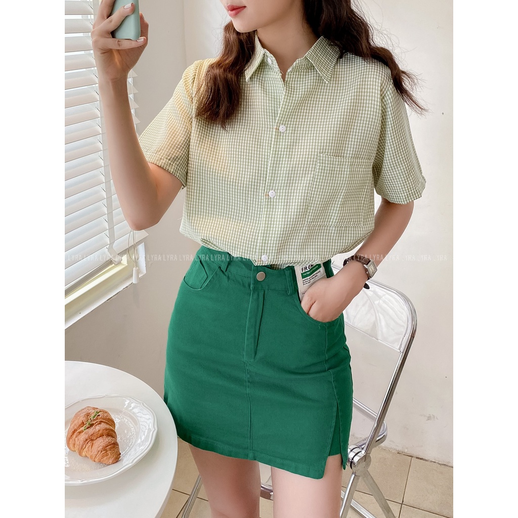 Áo sơ mi kẻ caro xẻ vạt lưng LYRA, chất xốp nhẹ hạo tiết xinh xắn phối màu-VSYAS0093