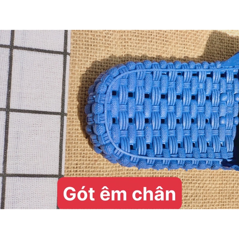 Dép lỗ đi trong nhà văn phòng nhà tắm nam nữ hình mặt cười siêu mềm êm chân rửa nước thoải mái