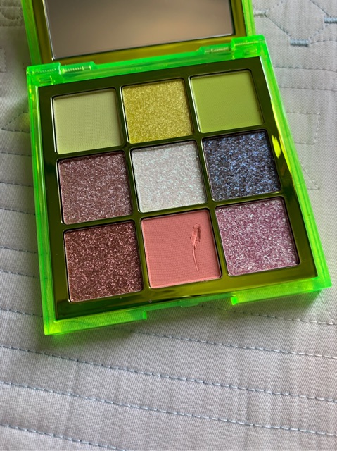 Bảng Phấn Mắt Huda Neon Obsessions Palette Green