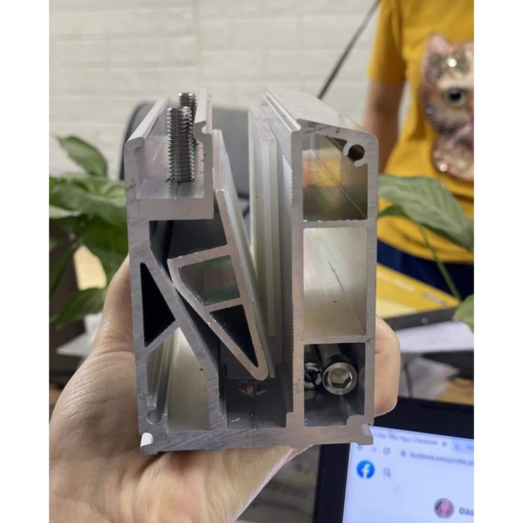 Bộ đế kẹp lan can kính không trụ nhôm Maxpro jp