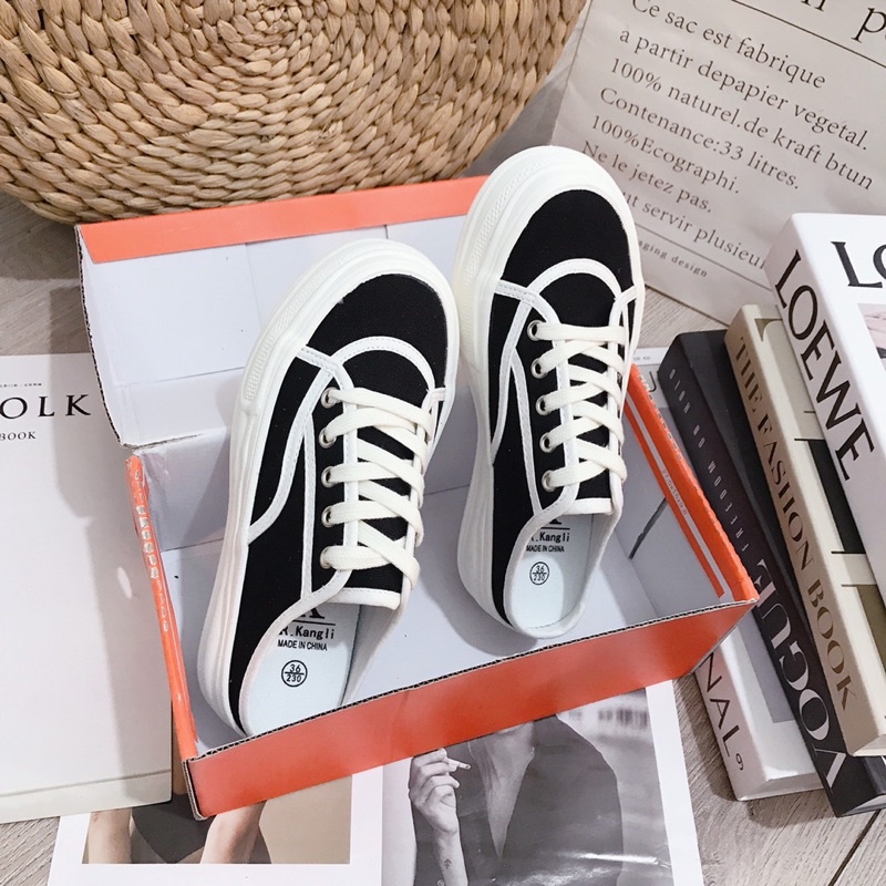 Giày sục thể thao đế bánh mì qccc fullbox