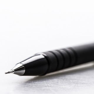 BÚT CHÌ KIM BẤM PENTEL A255 0.5MM