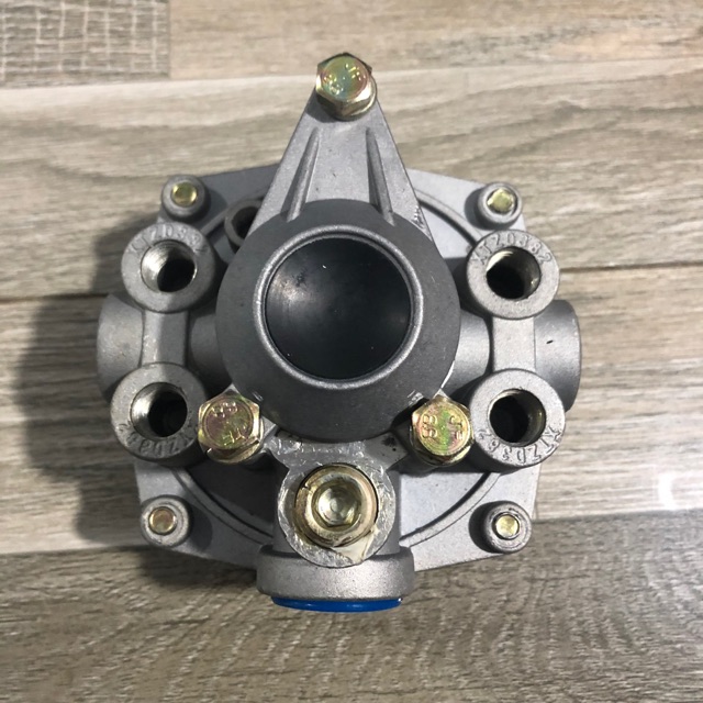 Sản phẩm gia đình làm: Combo 4 Chia hơi khẩn cấp đầu kéo ZJ382-TKL