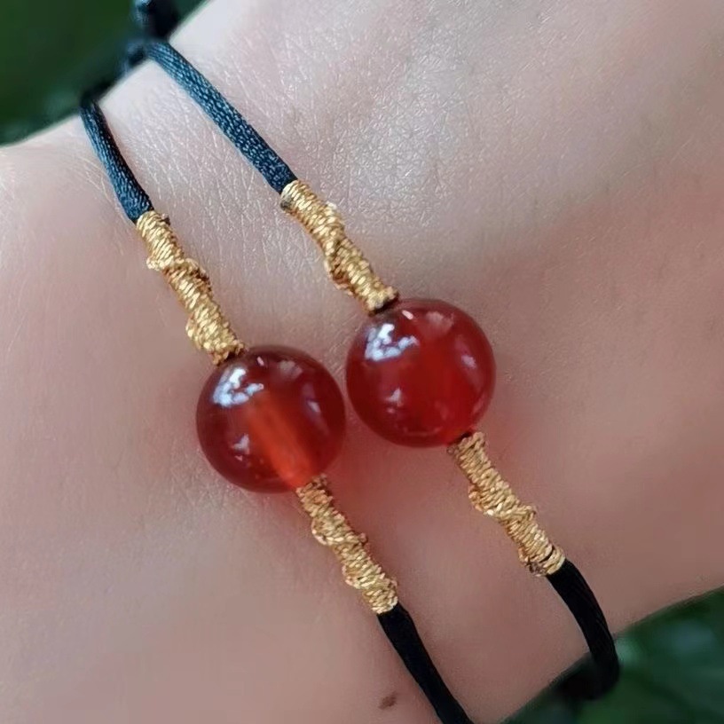 Vòng Tay Đá Mã Não Đỏ Thời Trang Cá Tính