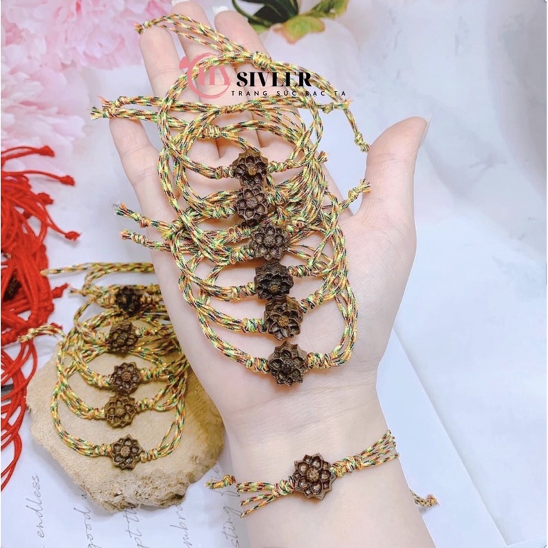 Vòng chỉ đỏ chỉ ngũ sắc may mắn mix sen (ảnh thật)