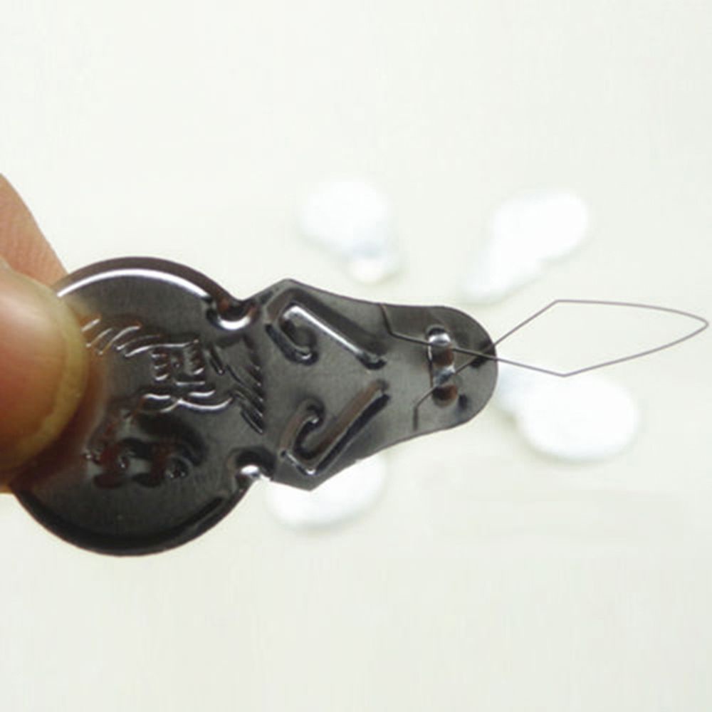 Dụng Cụ Xỏ Chỉ Bằng Hợp Kim Nhôm Nhiều Màu Thời Trang Tiện Dụng