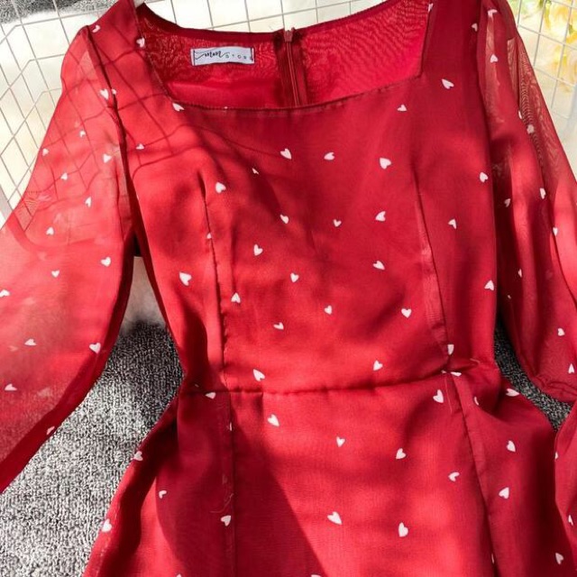 [HÀNG ORDER] Đầm đỏ hoạ tiết trái tim đẹp xuất sắc | BigBuy360 - bigbuy360.vn