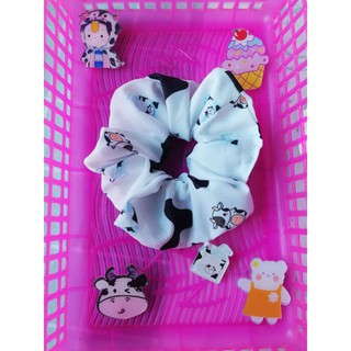 Cột tóc,scrunchies có charm đính kèm
