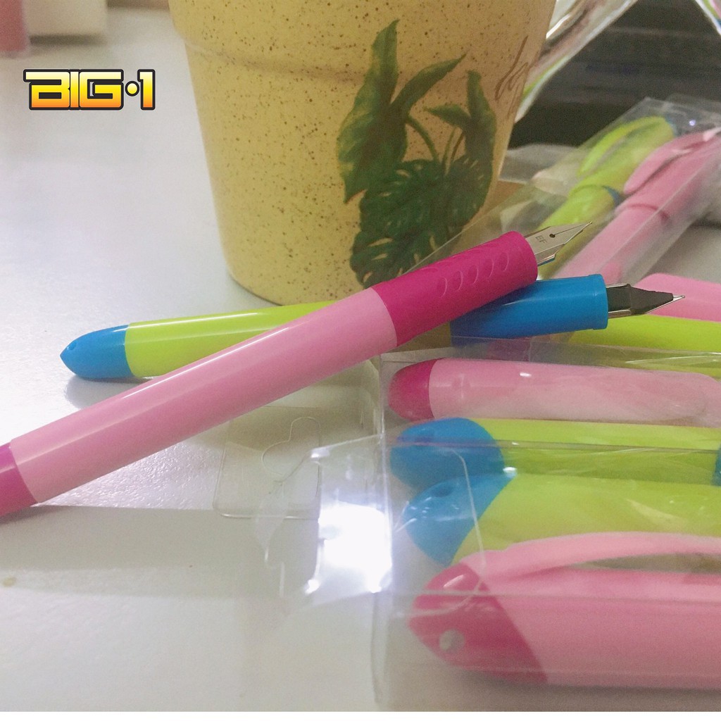 Bộ 2 bút máy siêu trơn + 2 ngòi siêu trơn Big-1  tròn nét 0.2mm tiêu chuẩn dùng cho các bé mới tập viết lớp 1 đến lớp 3