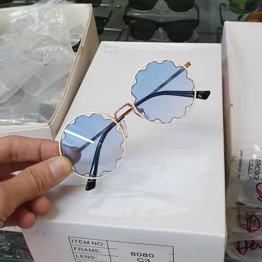 kính mắt hình bông hoa hot 2020