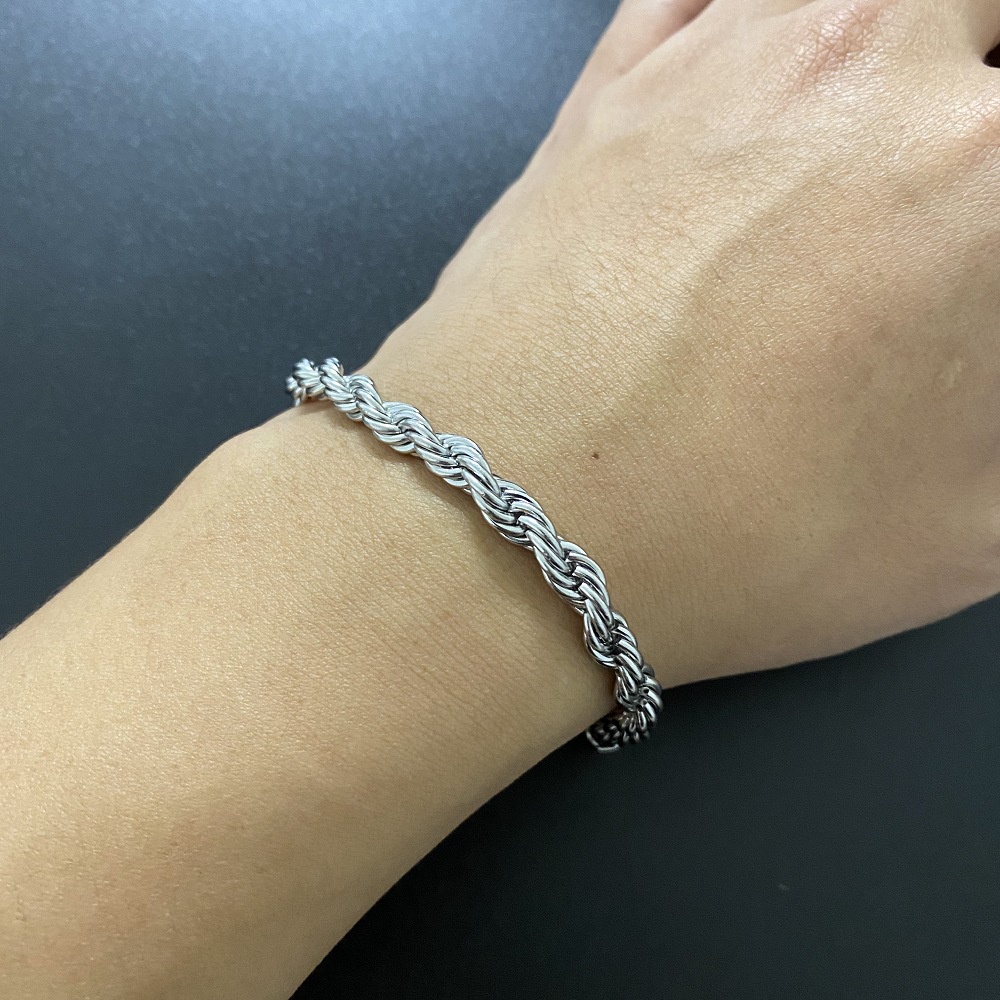 Vòng đeo tay nam nữ BROO dạng xoắn màu bạc Âu Mỹ đẹp, lắc tay unisex hiphop bản 4mm titan ko gỉ