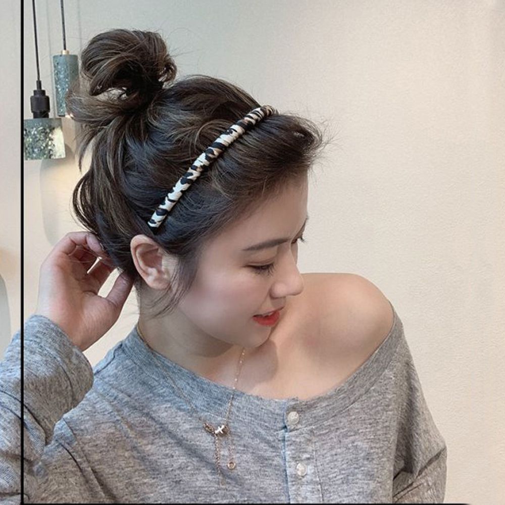 Băng Đô Rửa Mặt Chống Trượt Họa Tiết Da Báo Phong Cách Hàn Quốc Thanh Lịch Cho Nữ