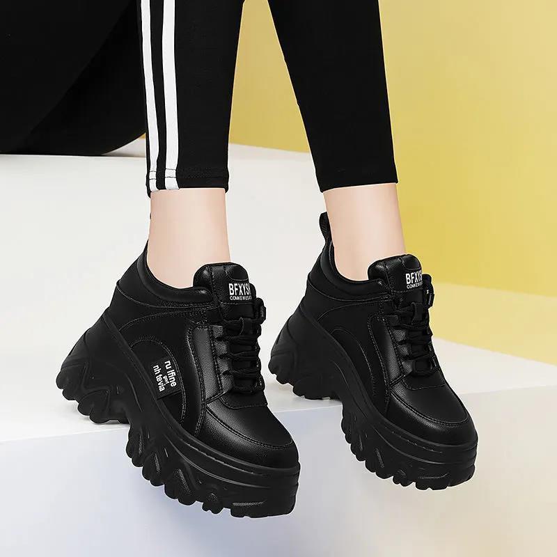 Giày thể thao đế dày 7cm tăng chiều cao màu đen dễ phối đồ thời trang cho nữ