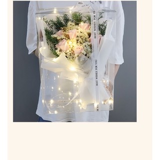 Quà tặng - Hộp hoa khô cao cấp có đèn LED