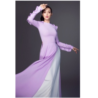 Áo dài kiểu tay bèo kèm chân váy