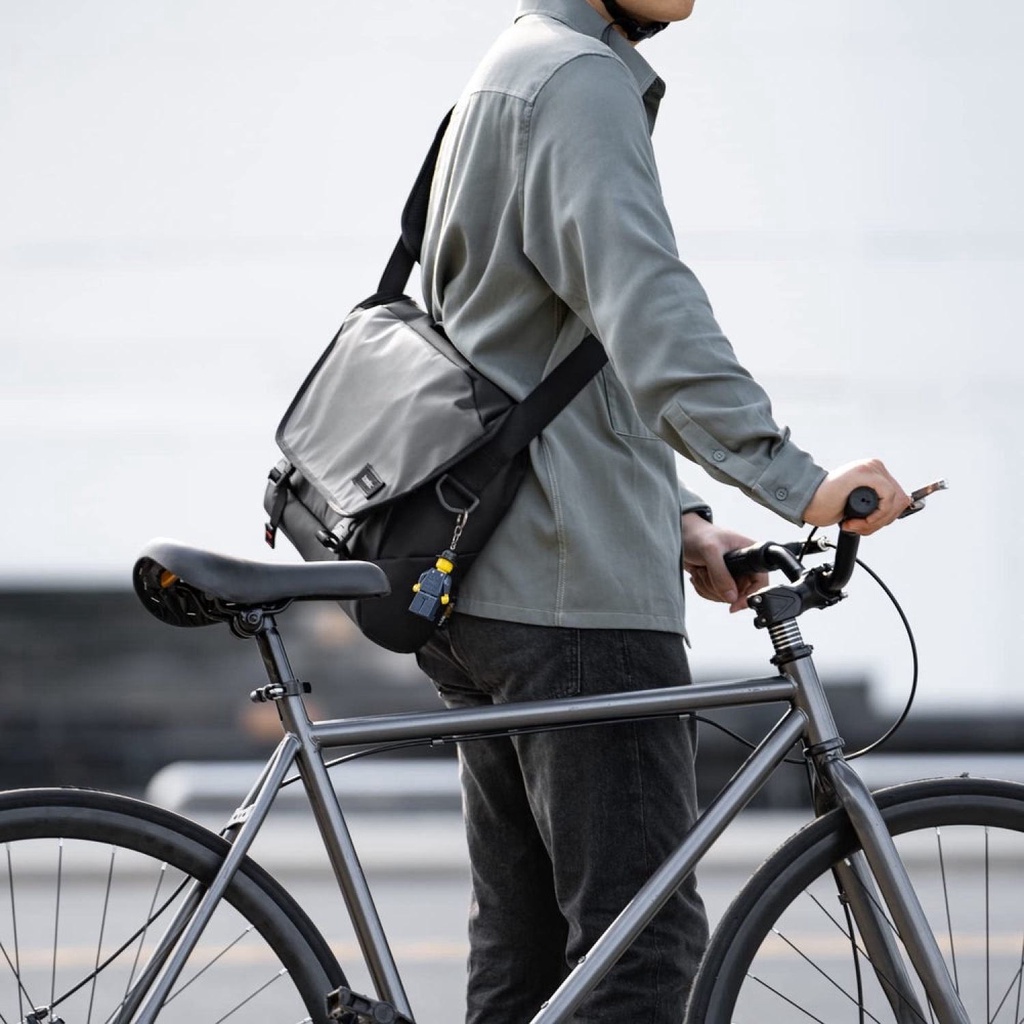Túi Đeo Tomtoc USA Premium Messenger Bag Commuting & Travel 16inch - Hàng Chính Hãng