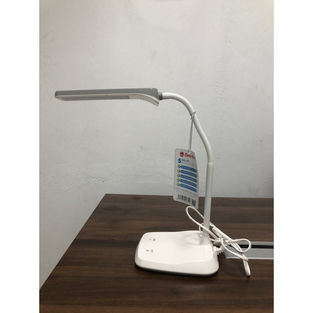 Đèn Bàn CẢM ỨNG LED  bảo vệ thị lực, chống cận Rạng Đông 6W RL36 đổi 4 màu ánh sáng