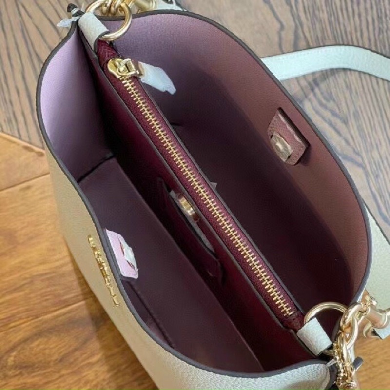 Túi Coach Bucket