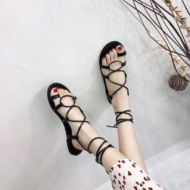 Sandal chiến binh có thể buộc dây nhiêu kiểu siêu xinh