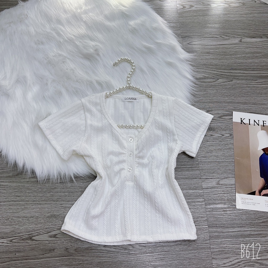 Áo thun CROPTOP body tay ngắn phối cúc gân xương cá