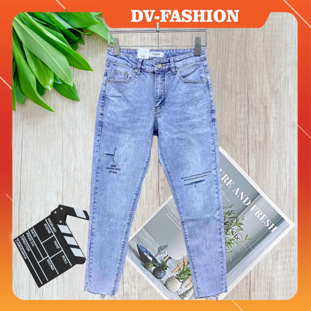 Quần jean nam rách gối chất bò co dãn thêu chữ tua chân ống bó form dáng ôm skinny màu xanh phong cách hàn quốc cao cấp