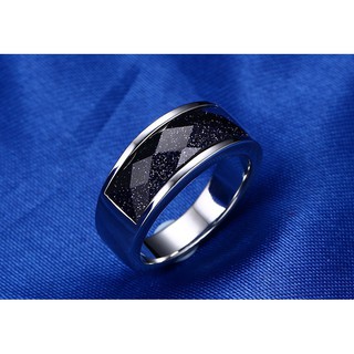 Nhẫn Đá Đen Dài Titanium không đen rỉ