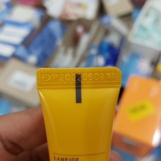 [10ML] CHỐNG NẮNG DÀNH CHO DA KHÔ SPF50