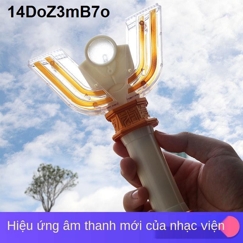 Tiga Ultraman God Light Rod Transformer bắt chước phiên bản tiếng Nhật của âm thanh gốc Summoner biến dạng đồ chơi trẻ