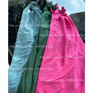 Đầm maxi cổ yếm hở lưng