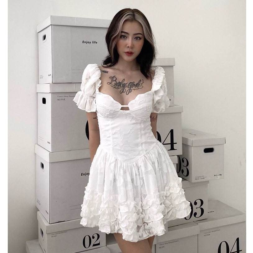 Đầm Xoè Cổ Vuông Màu Trắng Dáng Xoè Hot Girl LucieBrandvn Thích Hợp Cho Nữ