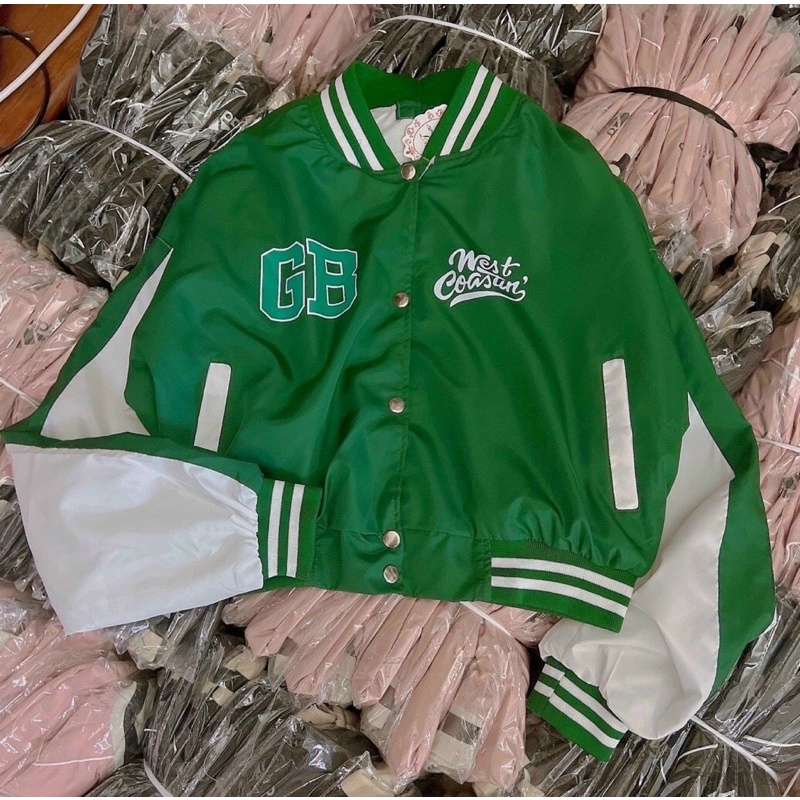 Áo khoác lửng croptop dù 2 lớp dáng bomber in chữ unisex ulzzang nam nữ