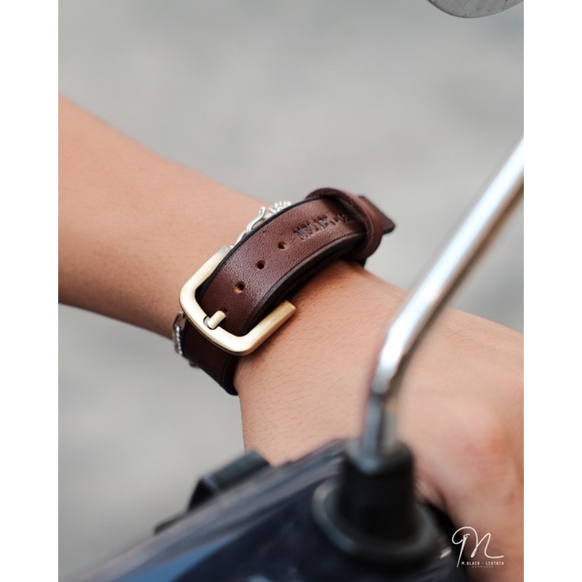 VÒNG TAY DA MỘC NHUỘM MÀU HANDMADE