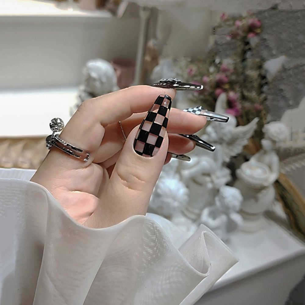 [Hàng mới về] Miếng dán trang trí móng tay họa tiết caro trắng đen phong cách Nhật Bản độc đáo DIY