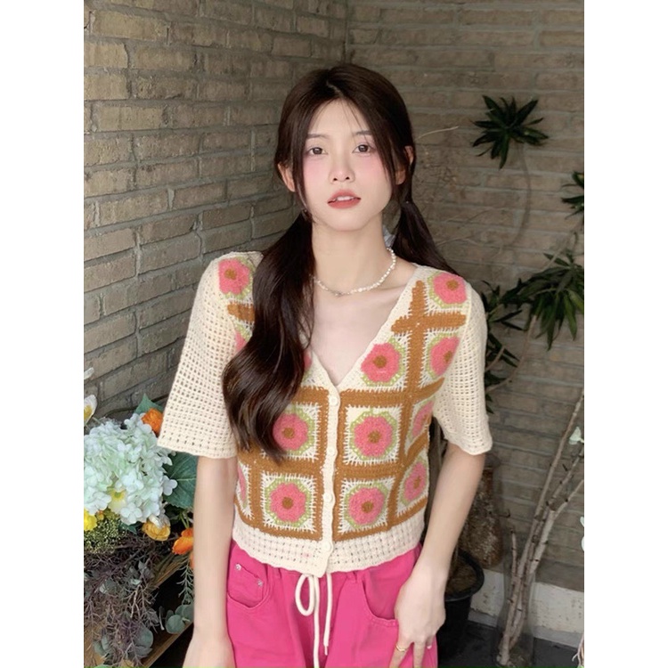Áo ren hoa caro cổ tim vintage khuy dọc
