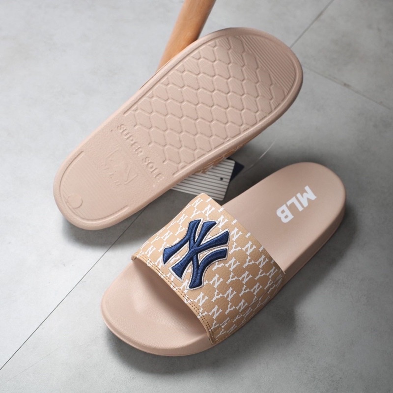 Dép quai ngang MLB thêu chữ nữ