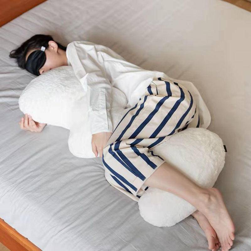 Gối Kẹp Chân sofa/Giường Ngủ Họa Tiết Sọc Đáng Yêu