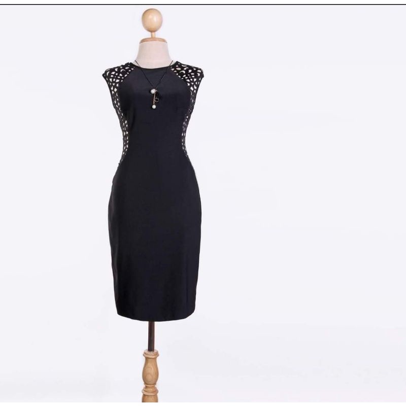 Đầm INC lazer-cut